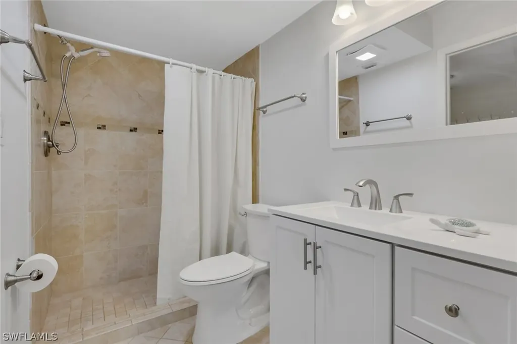 4640 Chantelle Drive Naples FL 34112