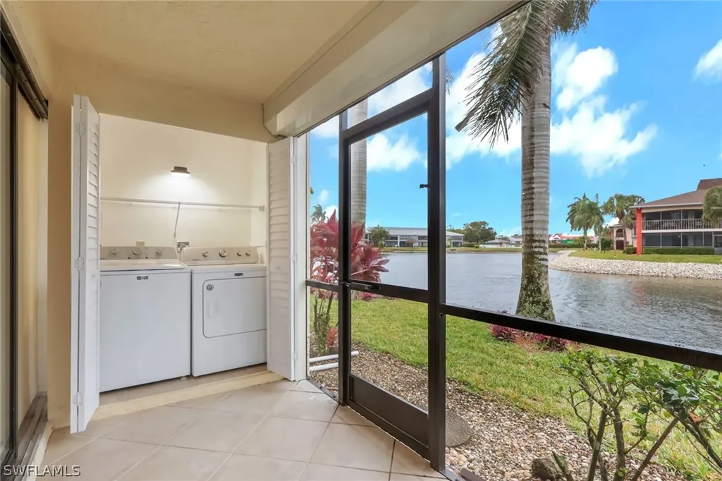 4640 Chantelle Drive Naples FL 34112