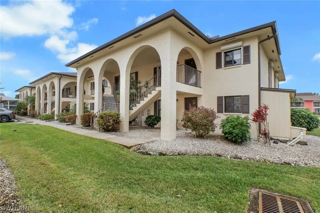 4640 Chantelle Drive Naples FL 34112