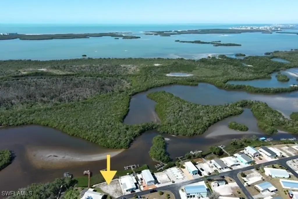 4717 Tahiti Drive Bonita Springs FL 34134