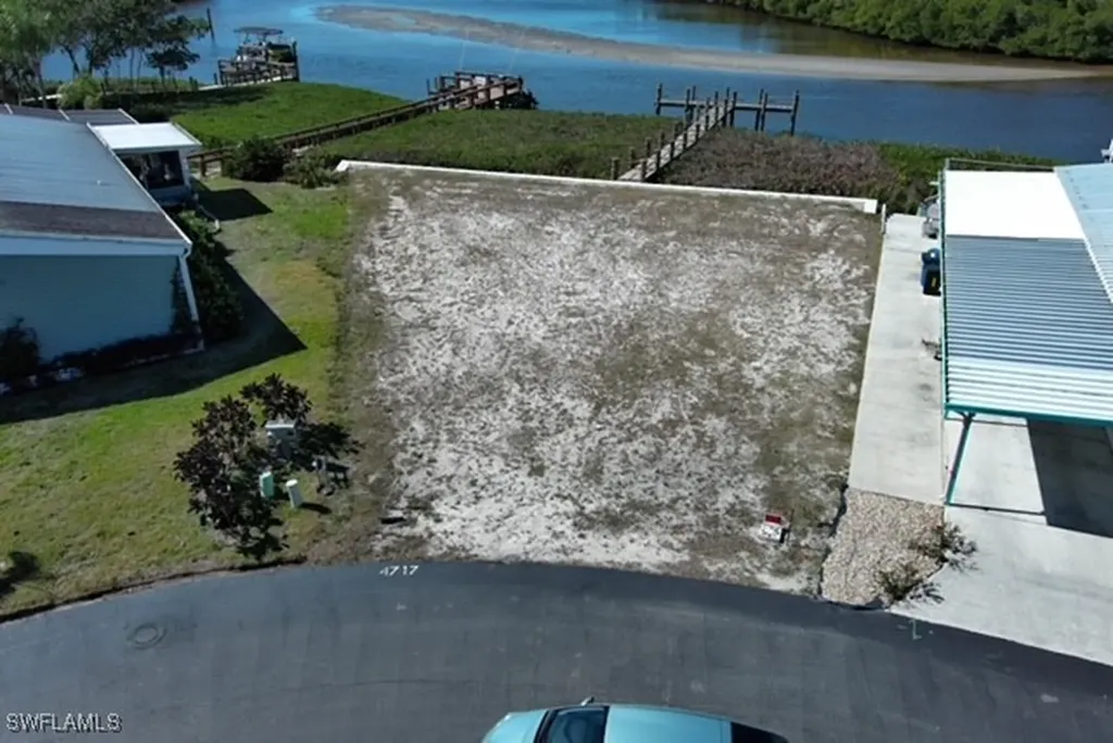 4717 Tahiti Drive Bonita Springs FL 34134