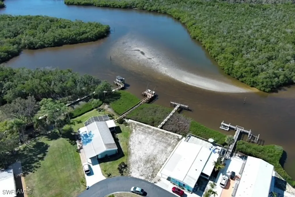 4717 Tahiti Drive Bonita Springs FL 34134