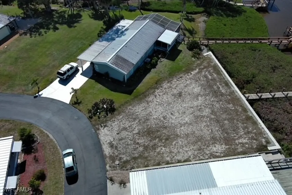 4717 Tahiti Drive Bonita Springs FL 34134