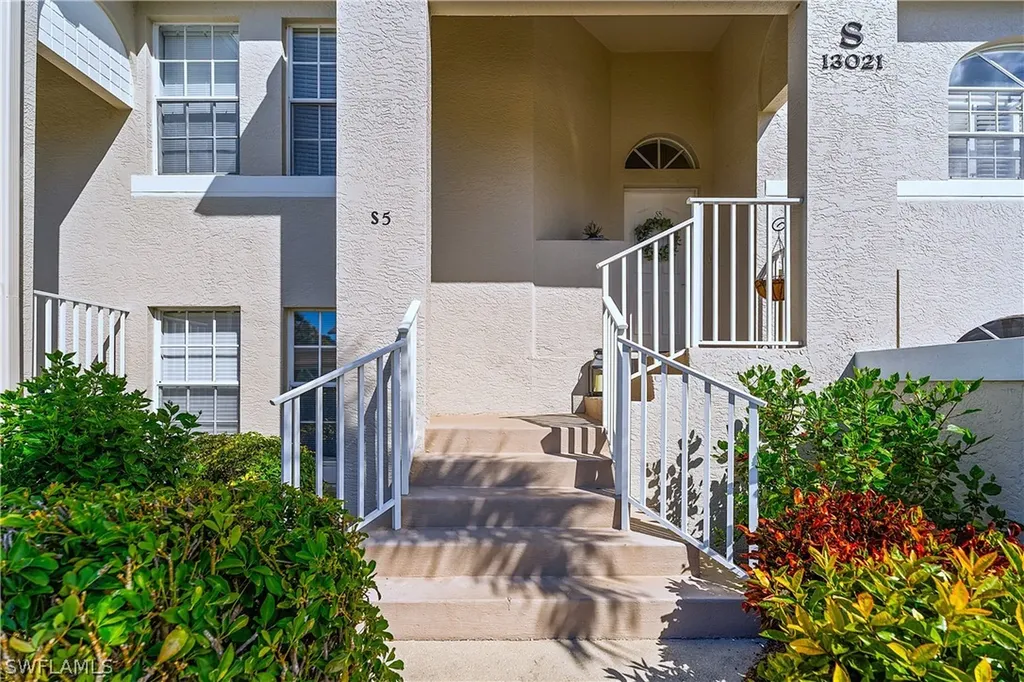 13021 Hamilton Harbour Drive Naples FL 34110