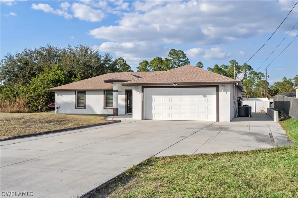 1123 Summa Boulevard Lehigh Acres FL 33974