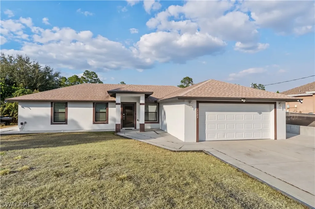 1123 Summa Boulevard Lehigh Acres FL 33974