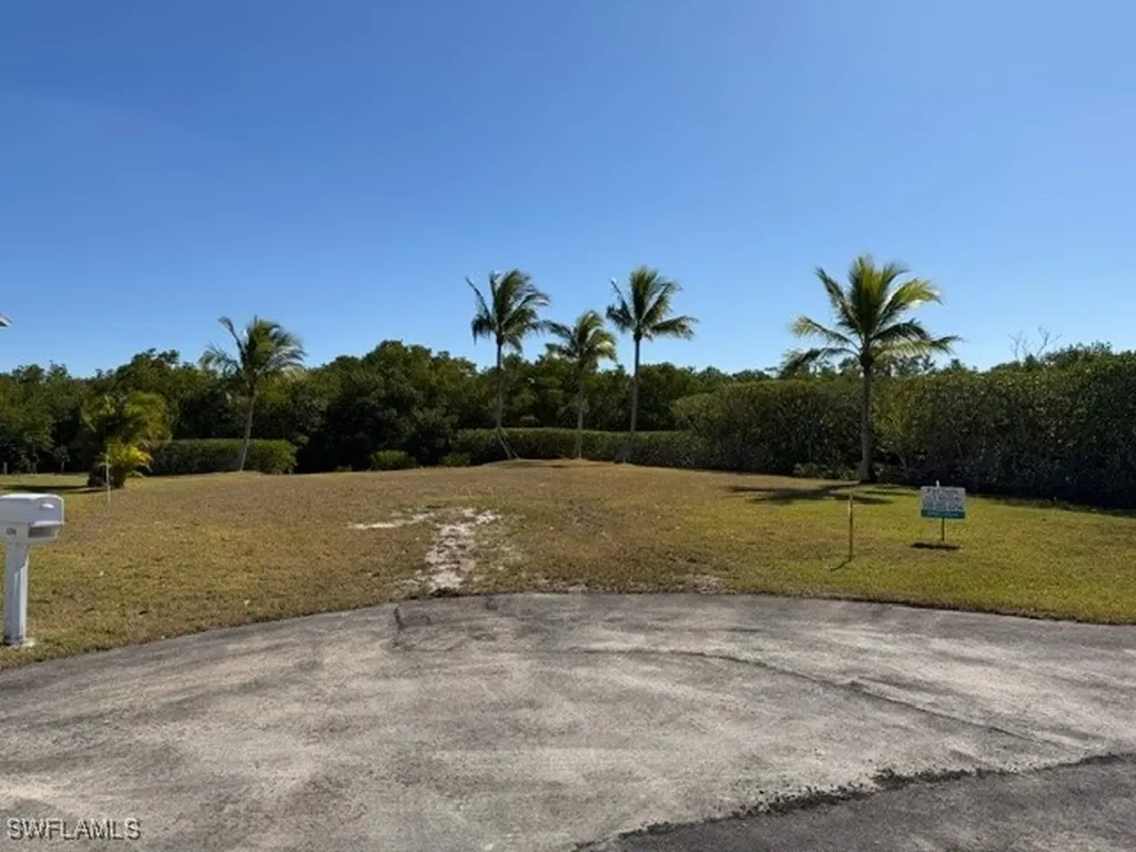 1276 Grand Canal Drive Naples FL 34110