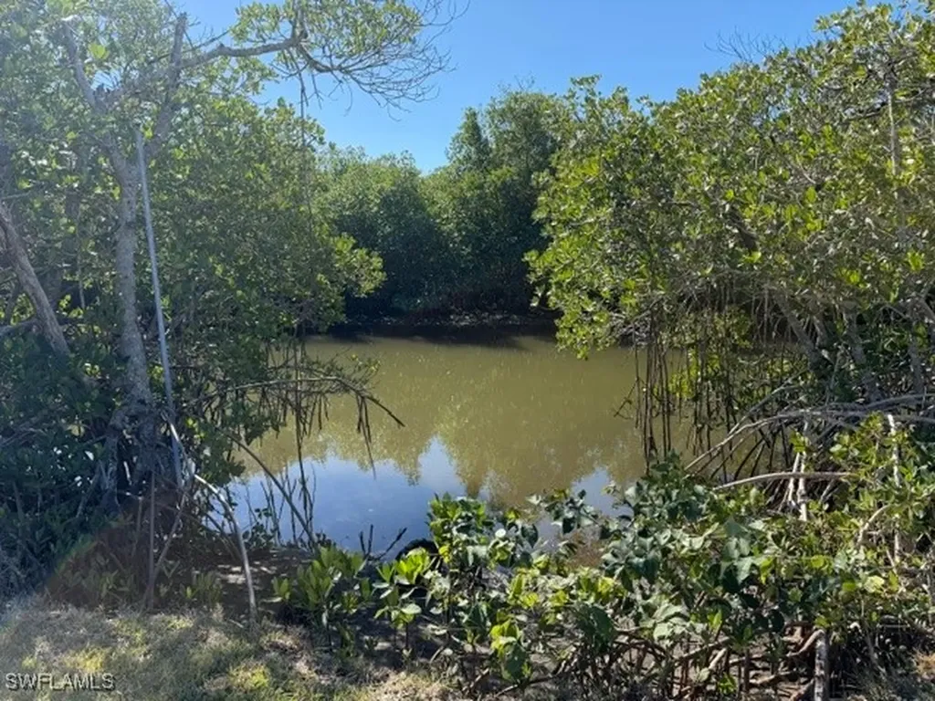1276 Grand Canal Drive Naples FL 34110