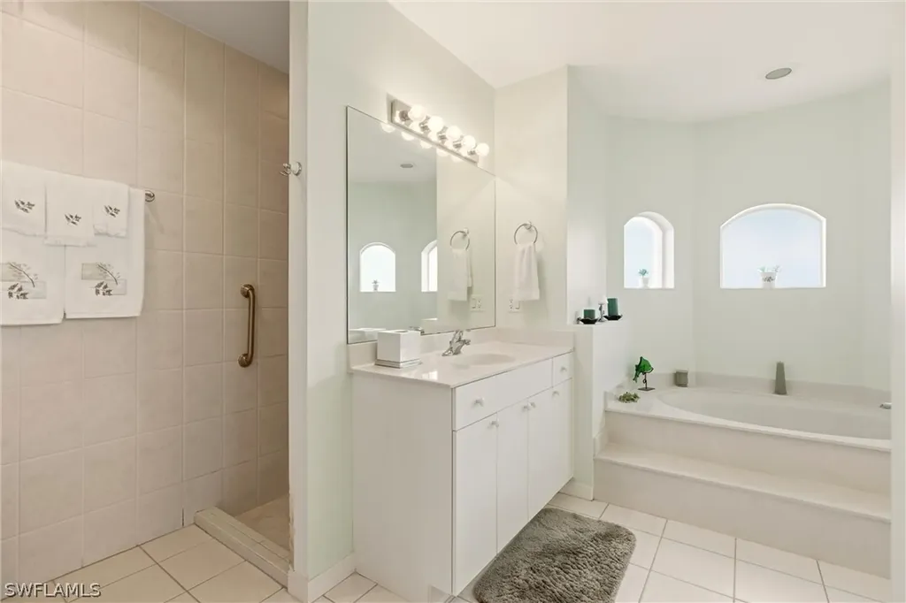 126 Nicholas Parkway W Cape Coral FL 33991