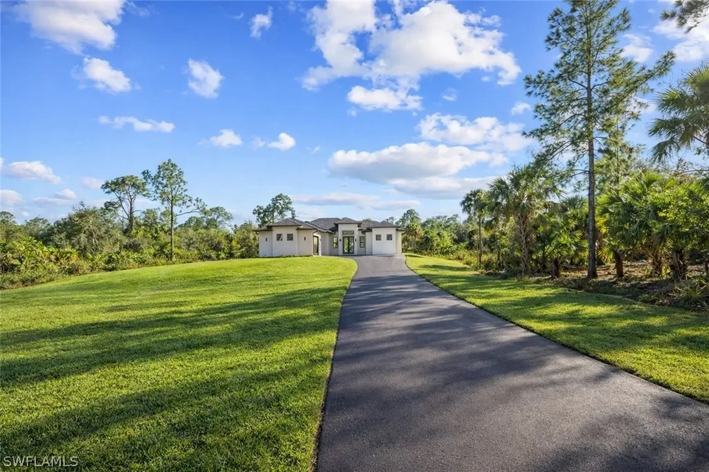 4336 10th Avenue SE Naples FL 34117
