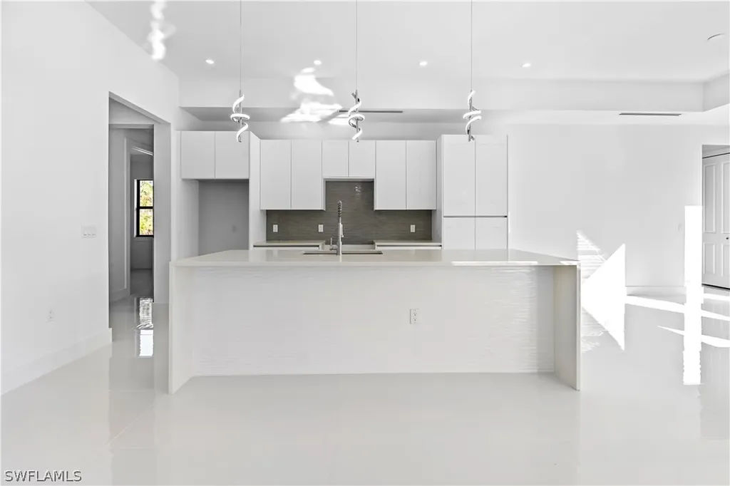 4336 10th Avenue SE Naples FL 34117
