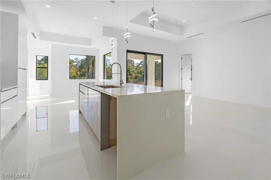4336 10th Avenue SE Naples FL 34117