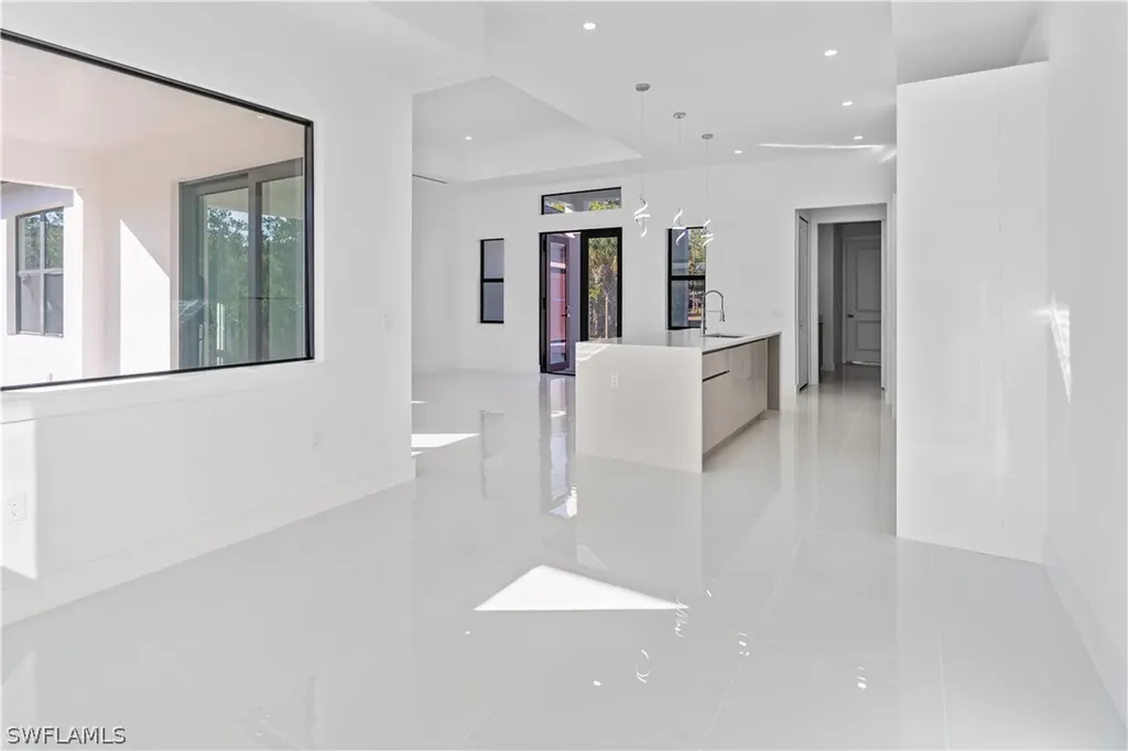 4336 10th Avenue SE Naples FL 34117