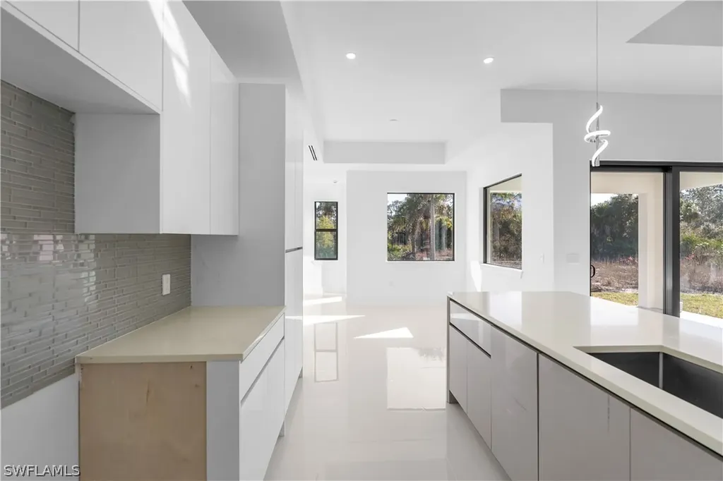 4336 10th Avenue SE Naples FL 34117