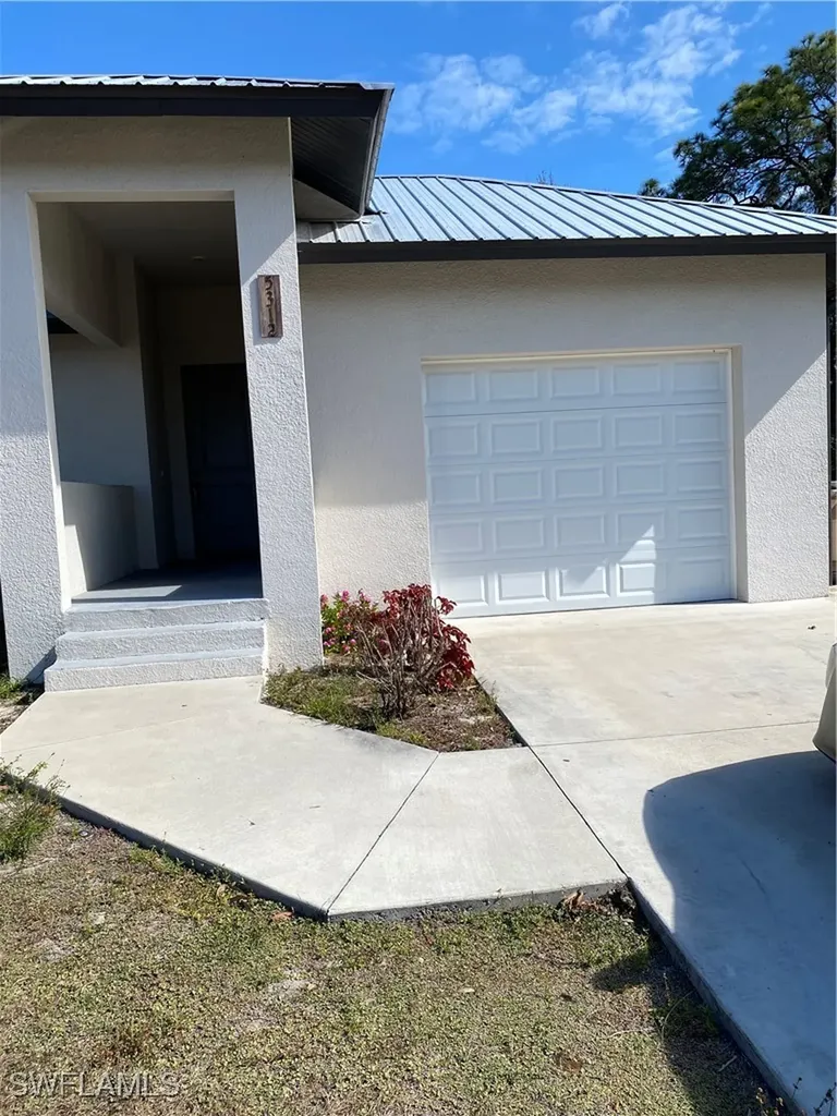5314 30th Street SW Lehigh Acres FL 33973