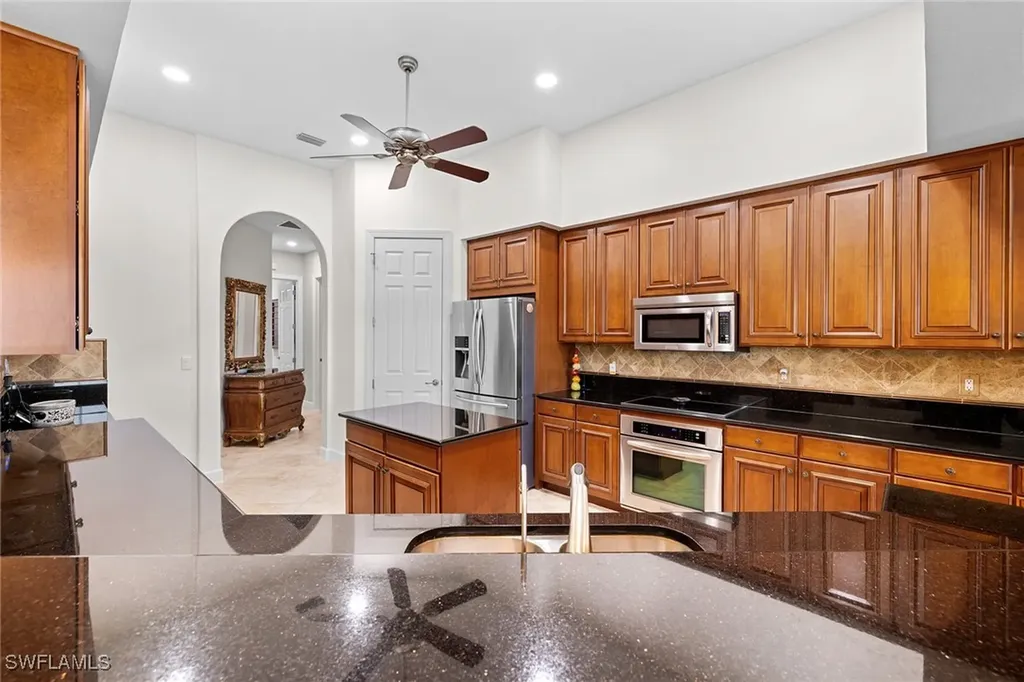12137 Wicklow Lane Naples FL 34120