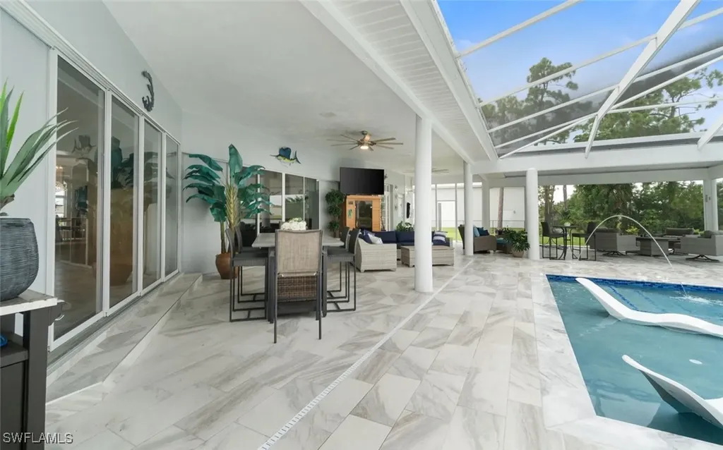 18683 Baseleg Avenue North Fort Myers FL 33917