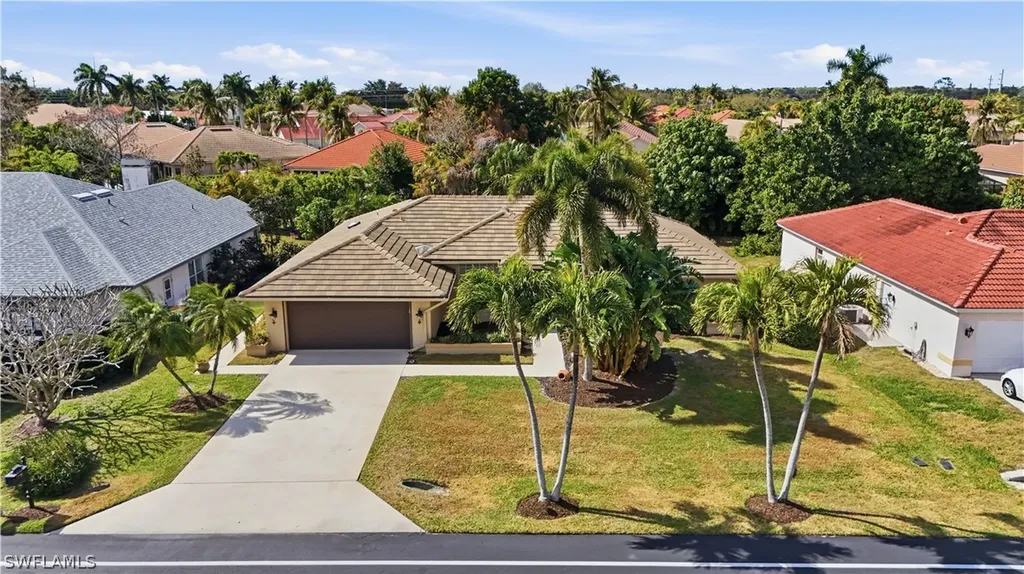 1115 Moon Lake Drive Naples FL 34104