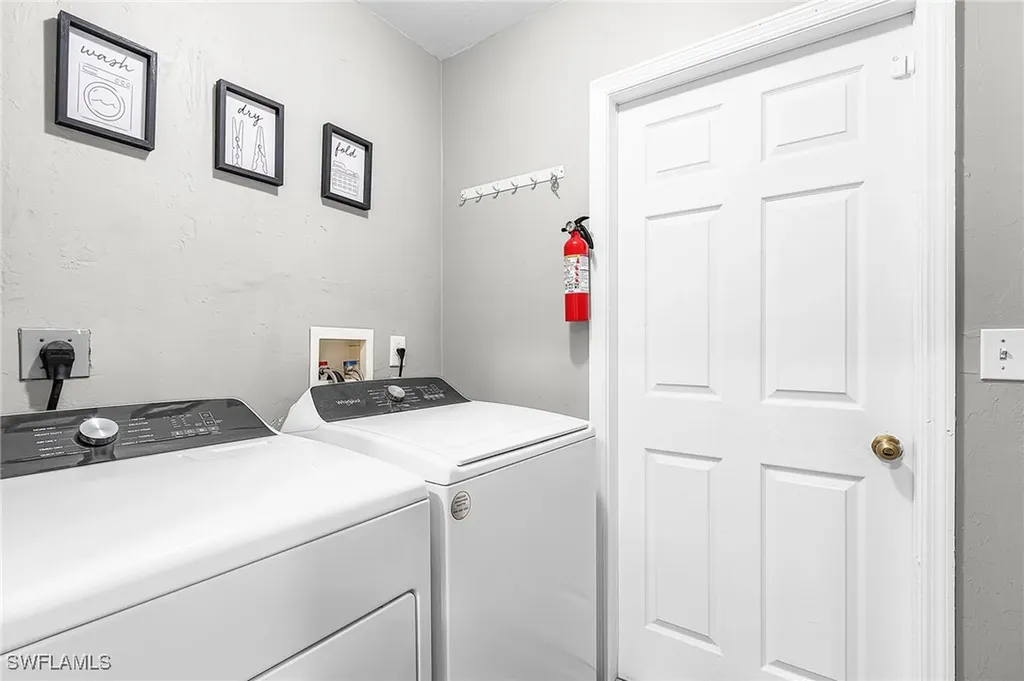 703 NE 23rd Terrace Cape Coral FL 33909