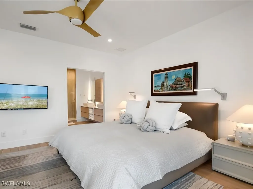 4500 Gulf Shore Boulevard N Naples FL 34103