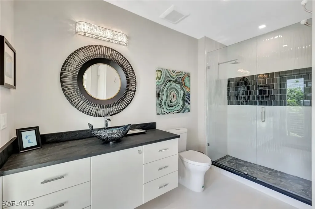 739 5th Avenue N Naples FL 34102