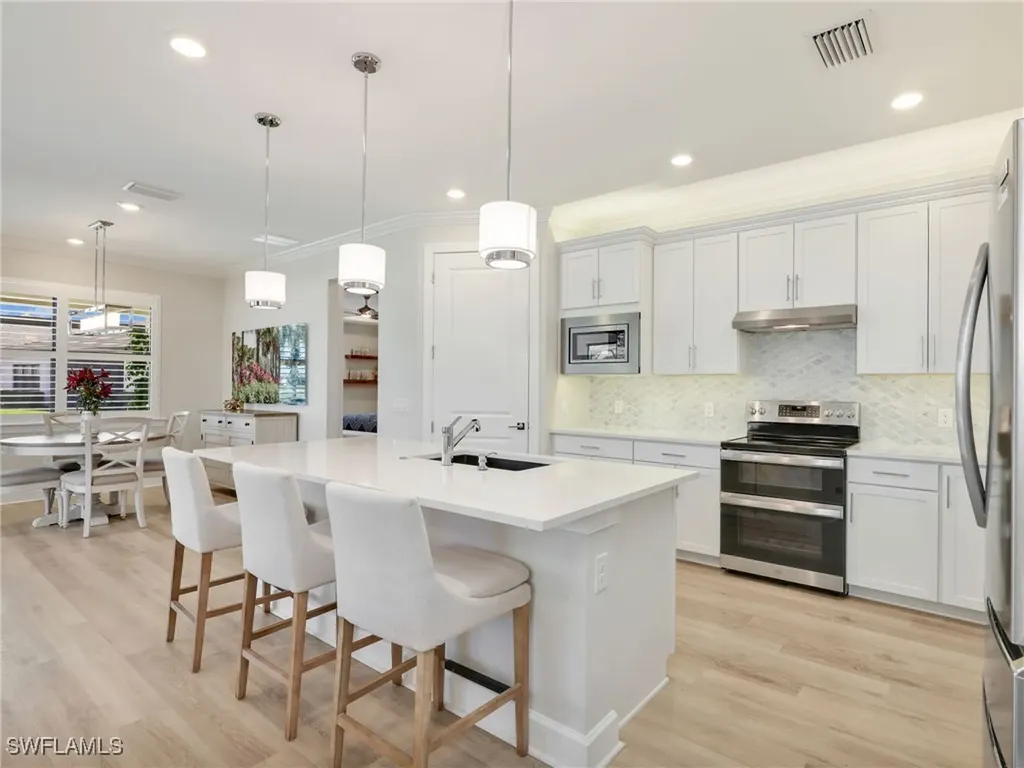 20113 Kingmont Drive Estero FL 33928