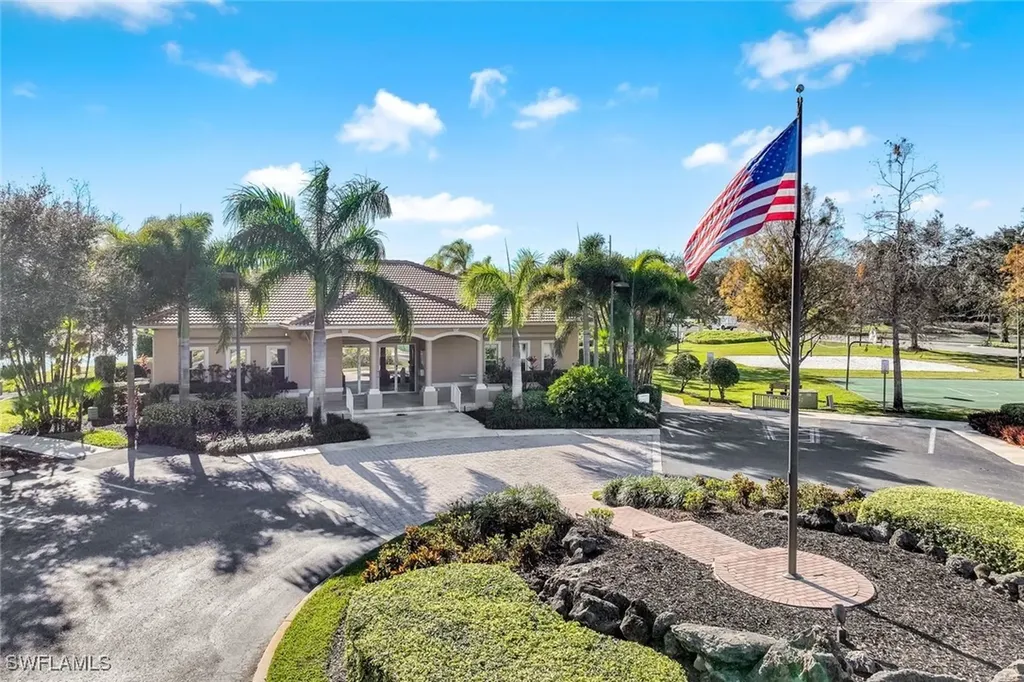 598 Grand Rapids Boulevard Naples FL 34120