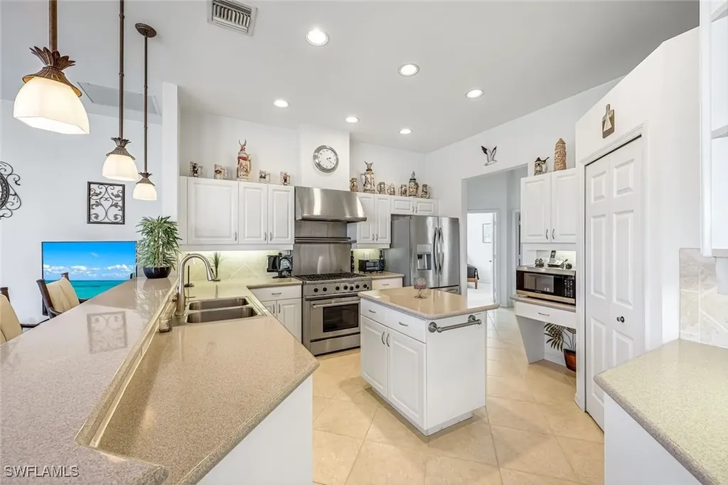 598 Grand Rapids Boulevard Naples FL 34120