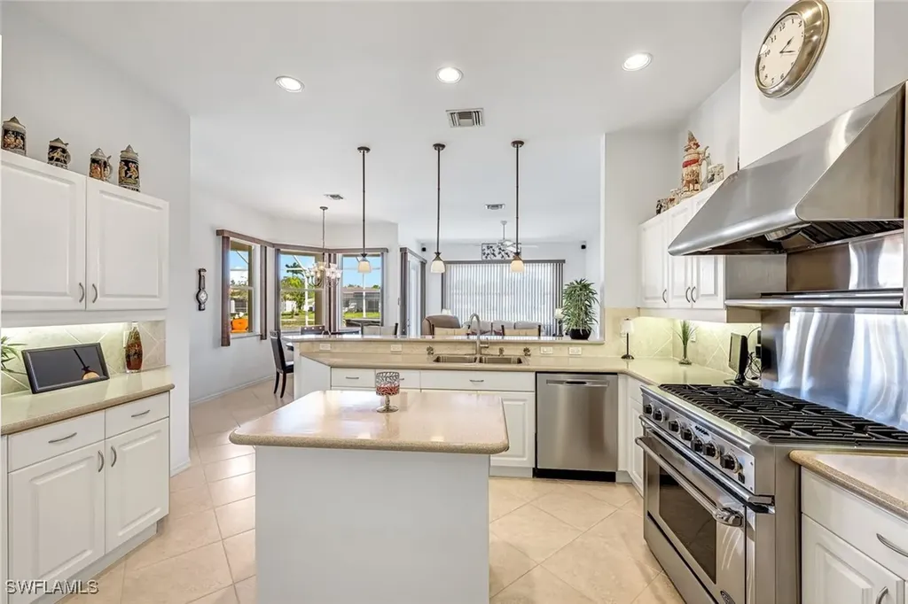 598 Grand Rapids Boulevard Naples FL 34120