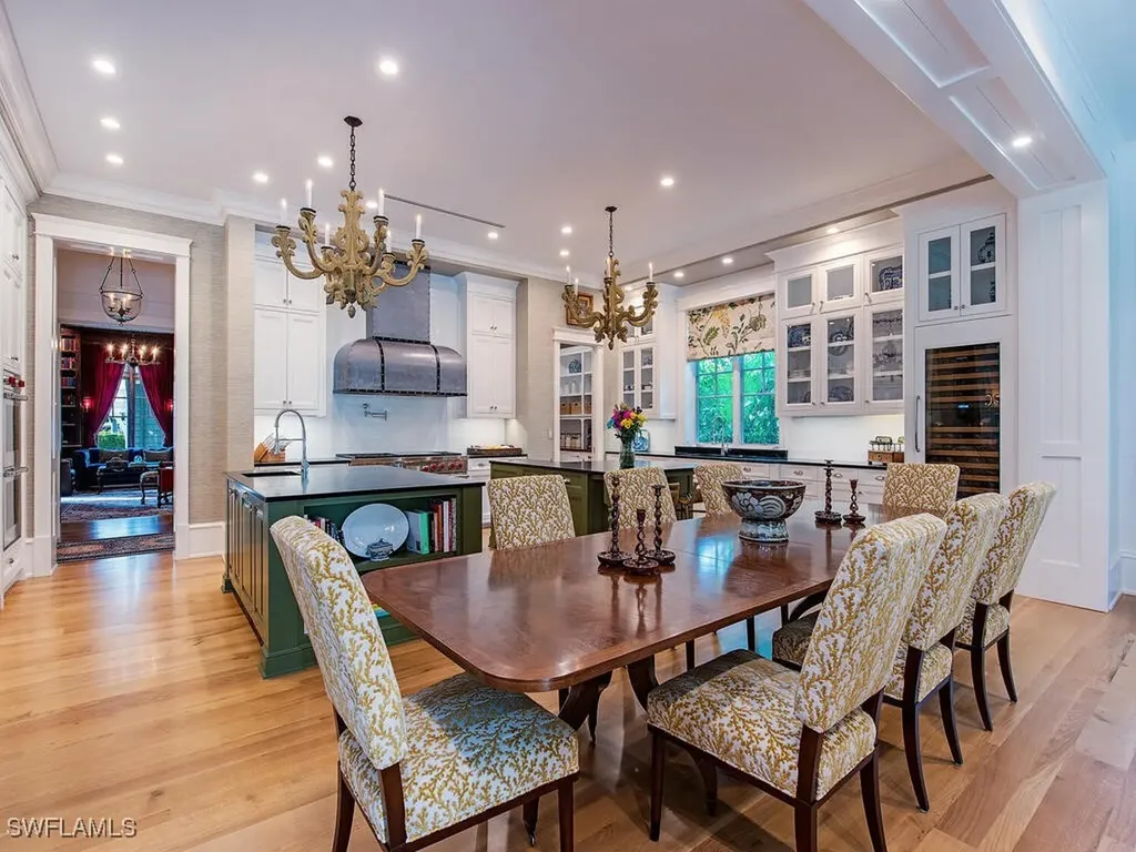 1963 Gulf Shore Boulevard S Naples FL 34102