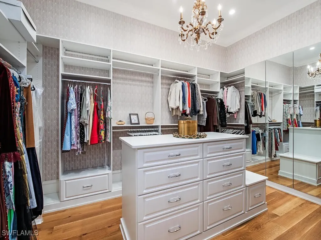 1963 Gulf Shore Boulevard S Naples FL 34102