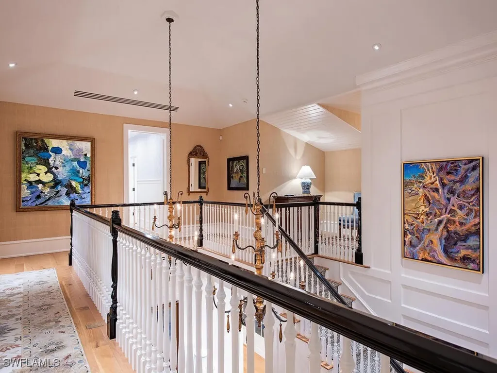 1963 Gulf Shore Boulevard S Naples FL 34102