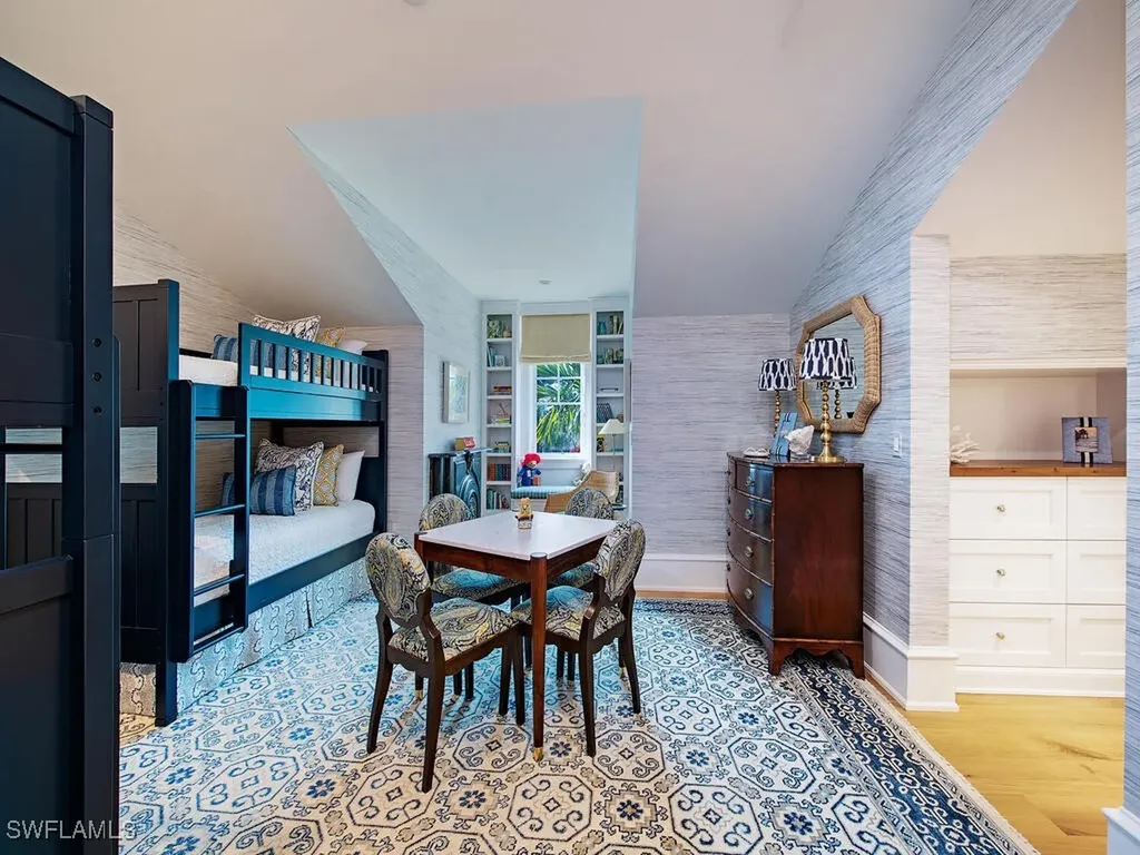 1963 Gulf Shore Boulevard S Naples FL 34102