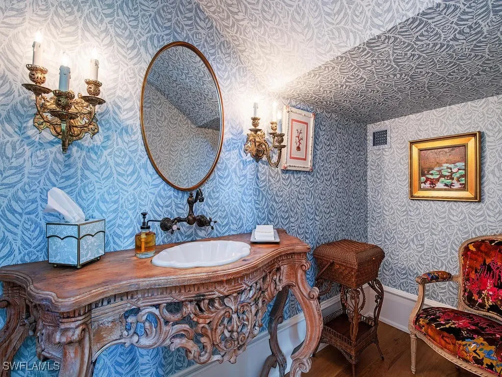 1963 Gulf Shore Boulevard S Naples FL 34102