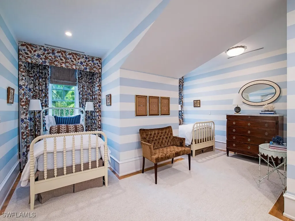 1963 Gulf Shore Boulevard S Naples FL 34102