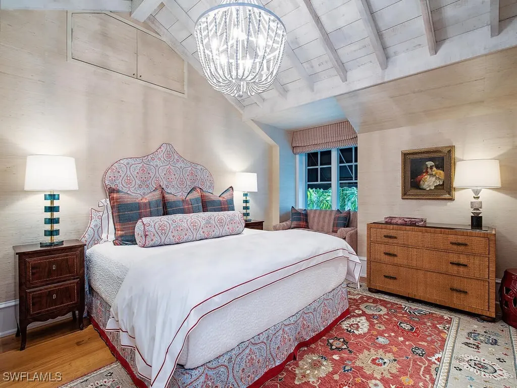 1963 Gulf Shore Boulevard S Naples FL 34102