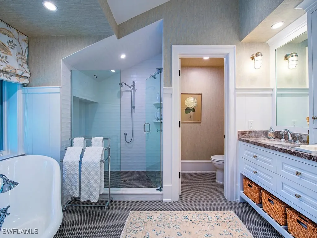 1963 Gulf Shore Boulevard S Naples FL 34102