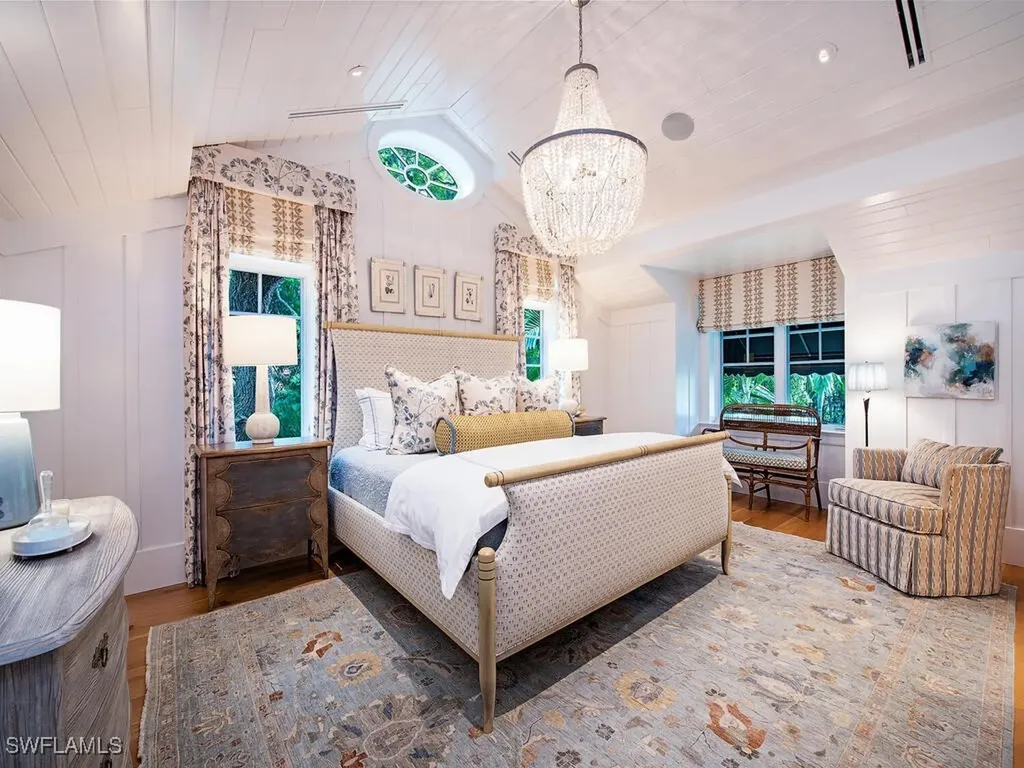 1963 Gulf Shore Boulevard S Naples FL 34102