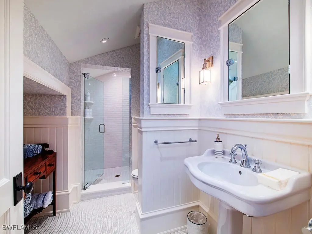 1963 Gulf Shore Boulevard S Naples FL 34102