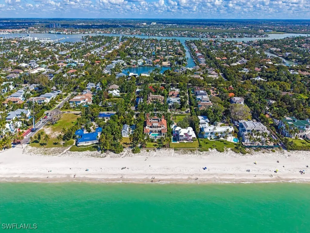 1963 Gulf Shore Boulevard S Naples FL 34102