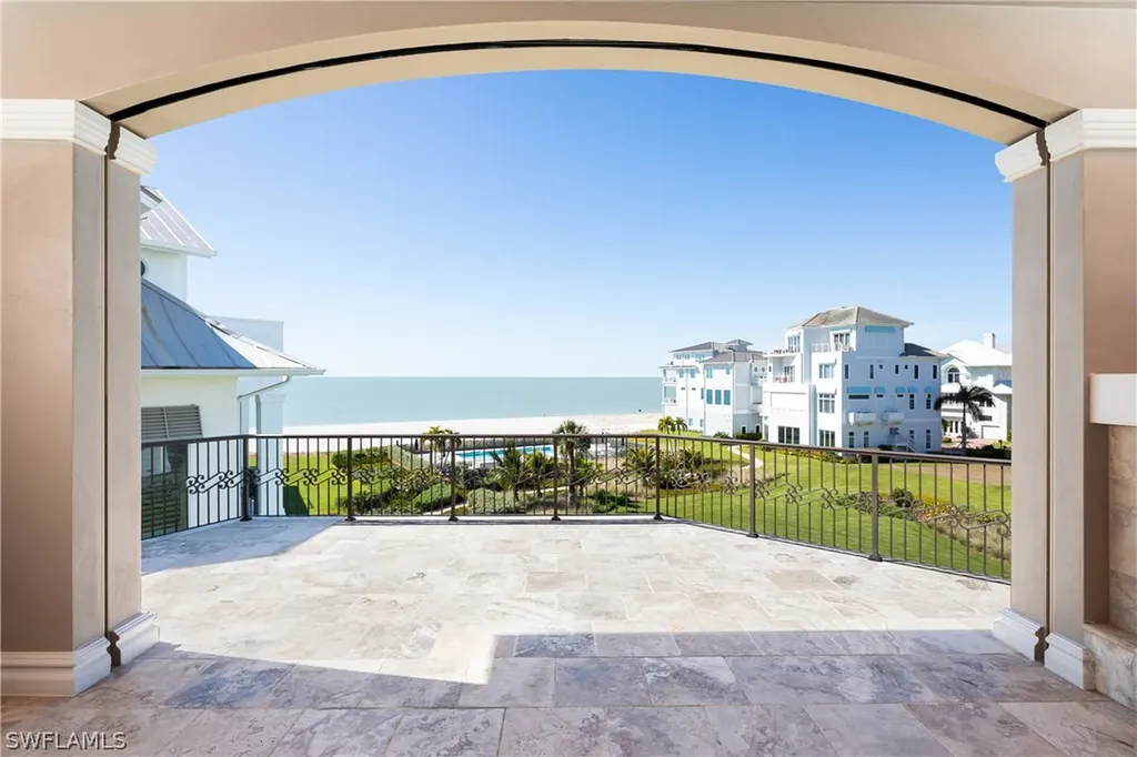 101 Jumento Cay Lane Bonita Springs FL 34134