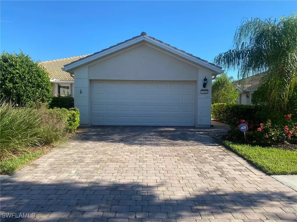 Naples FL, 7310 Salerno Court