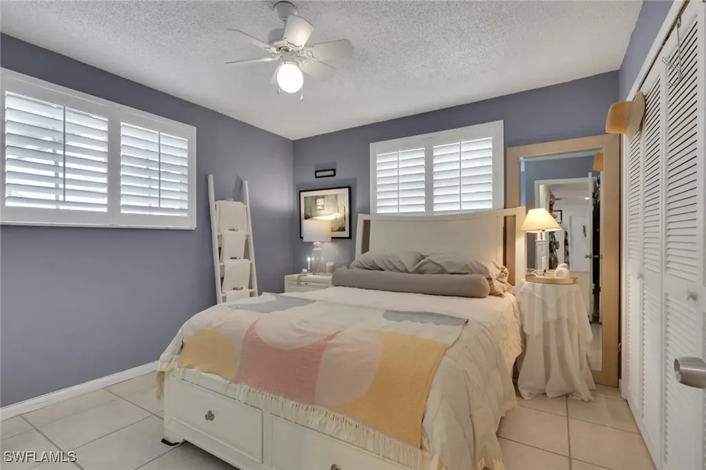 605 101st Avenue N Naples FL 34108