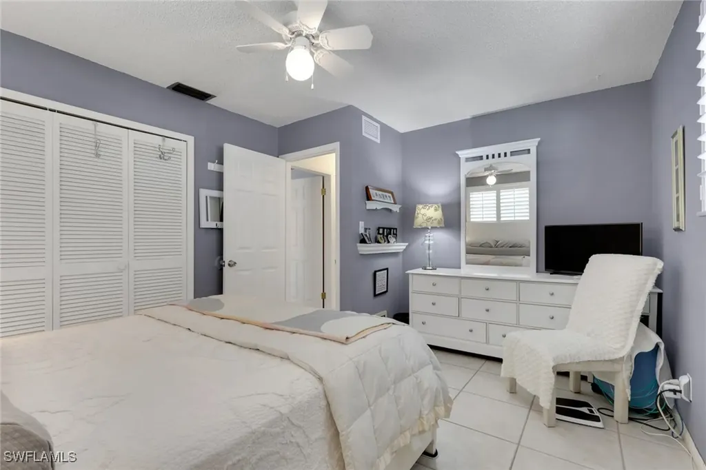 605 101st Avenue N Naples FL 34108