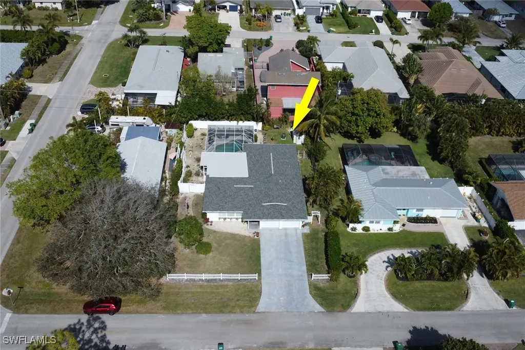 605 101st Avenue N Naples FL 34108