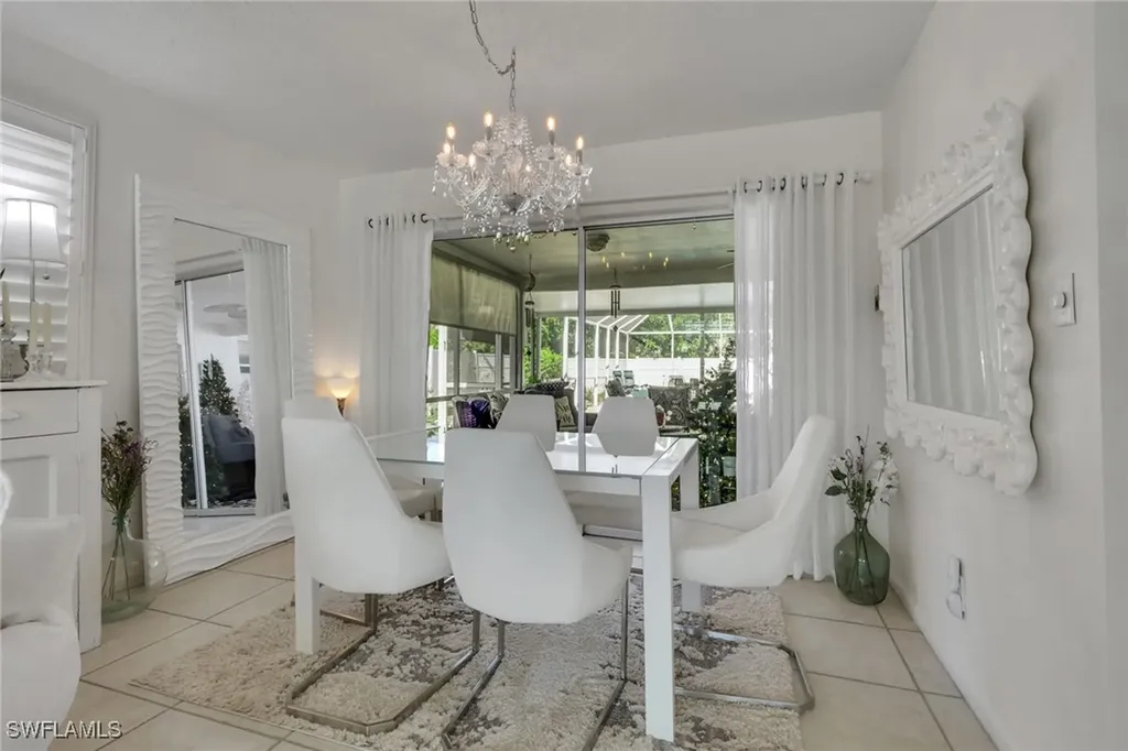 605 101st Avenue N Naples FL 34108