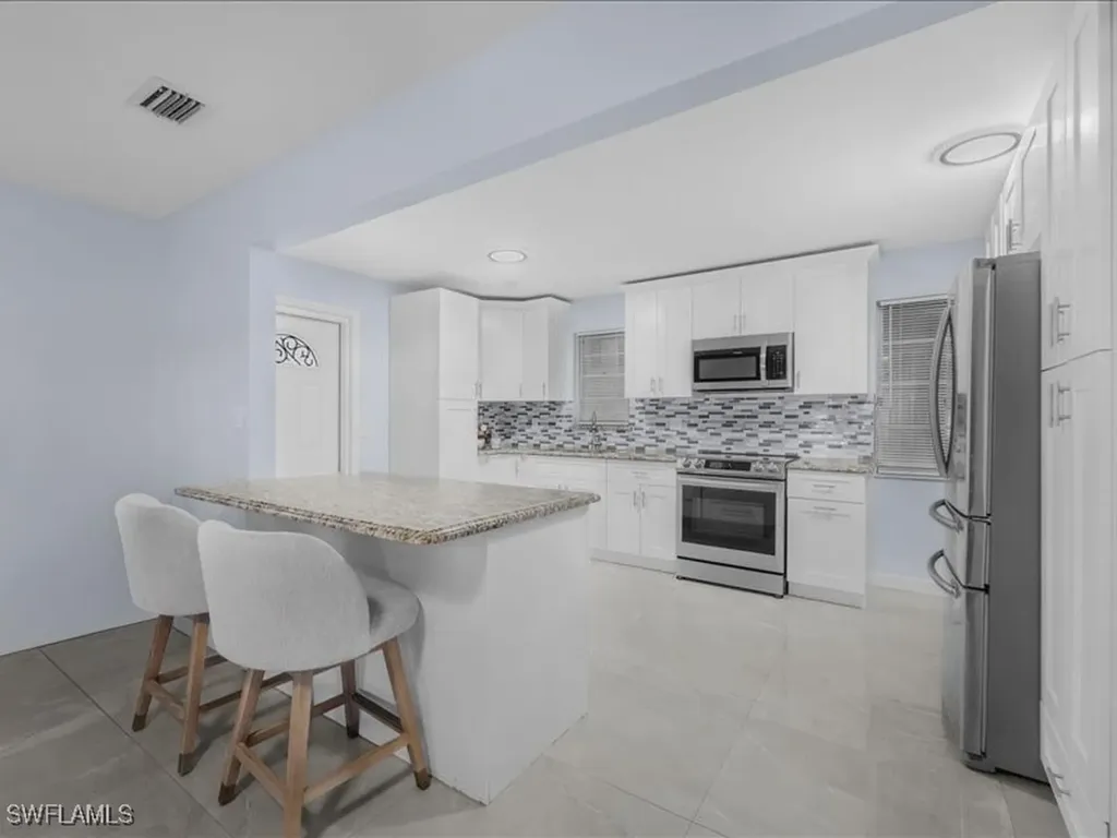 77 Glenmont Drive W North Fort Myers FL 33917
