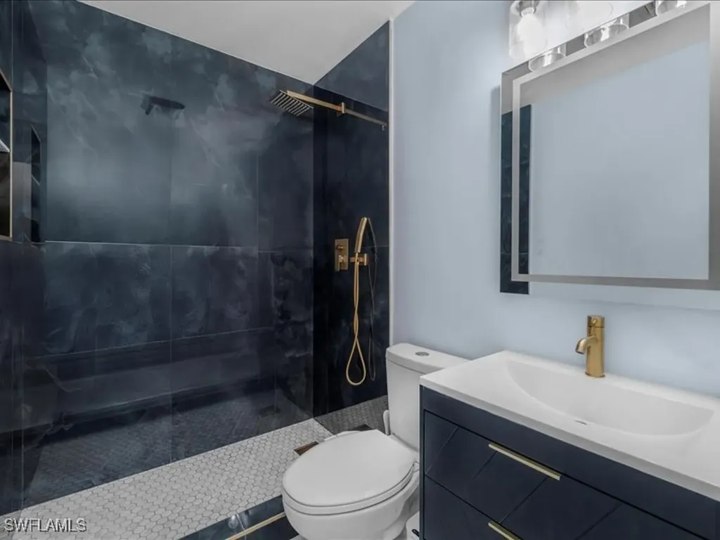 77 Glenmont Drive W North Fort Myers FL 33917
