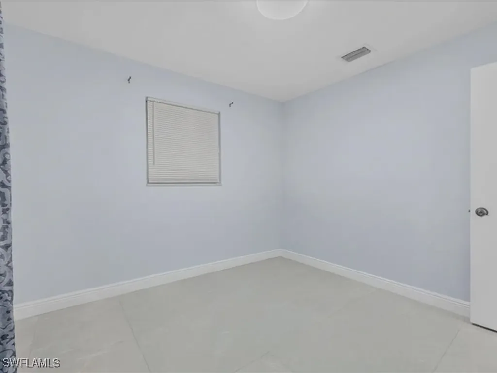 77 Glenmont Drive W North Fort Myers FL 33917