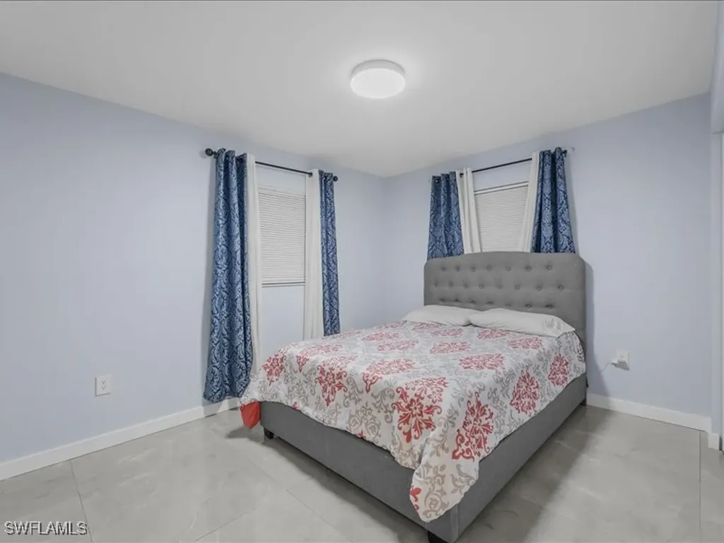 77 Glenmont Drive W North Fort Myers FL 33917